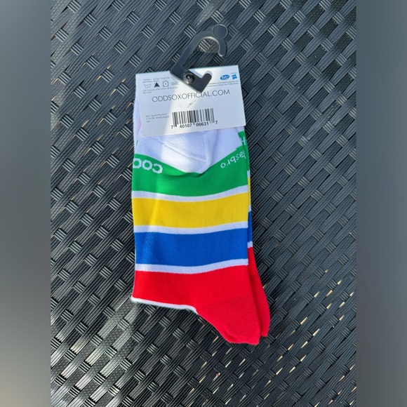 Twister Socks, Unisex - Sizes: Men 6-8, Women 7-10 - Picture 4 of 5